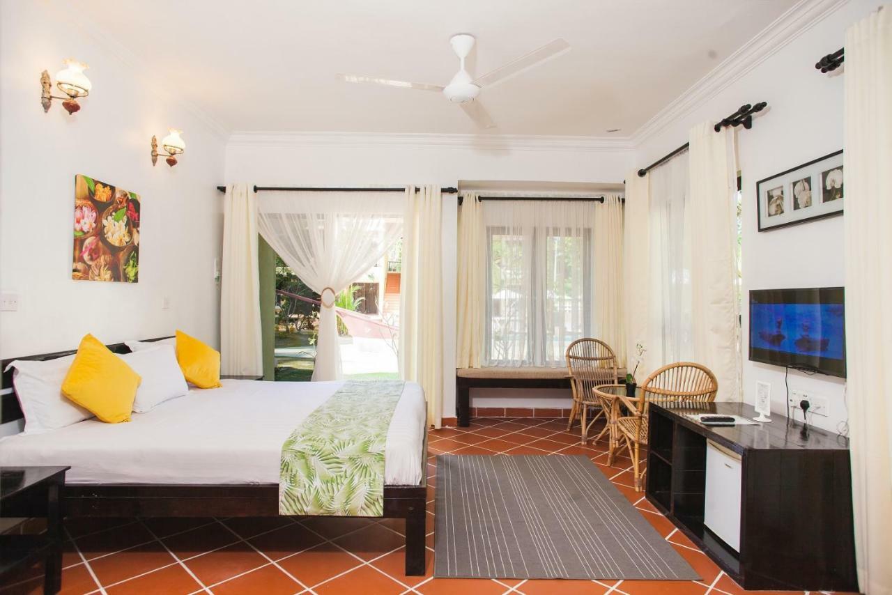 Anjungan Beach Resort Kampung Teluk Nipah Exterior foto